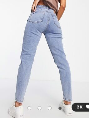 High-Rise Strigid Mom Jeans